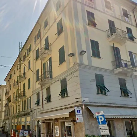 Downtown Srl - Cavour Cinque Terre アパート *