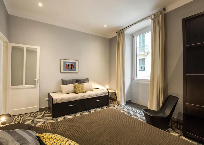 Downtown Srl - Cavour Cinque Terre *